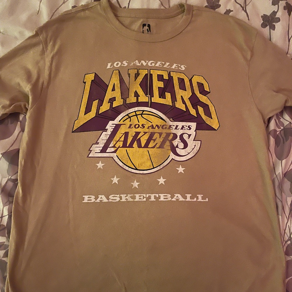 Lakers shirt
